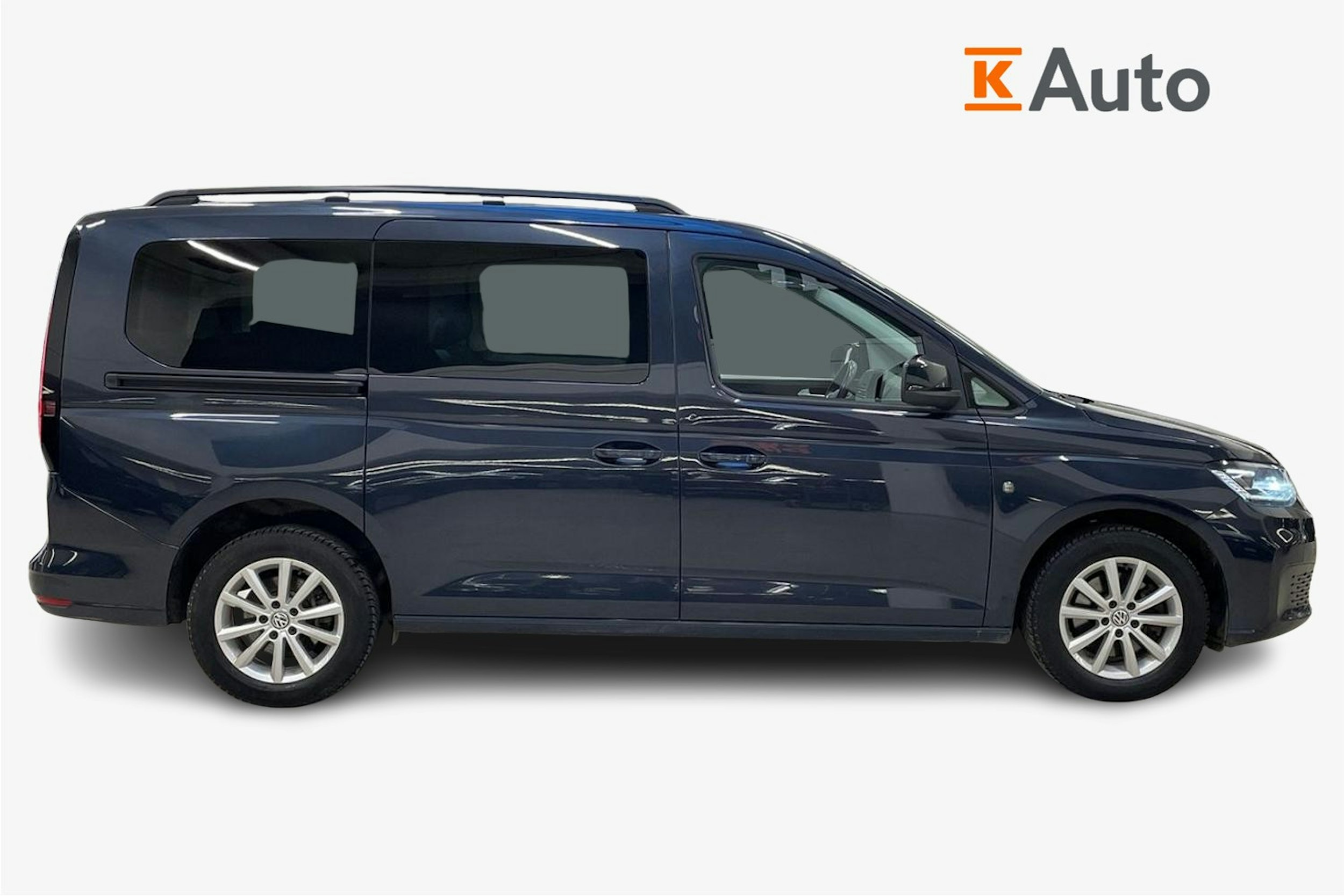 sininen Volkswagen Caddy Maxi 2022 kuva 5.