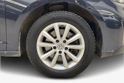 sininen Volkswagen Caddy Maxi 2022 kuva 9.