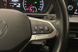 sininen Volkswagen Caddy Maxi 2022 kuva 16.