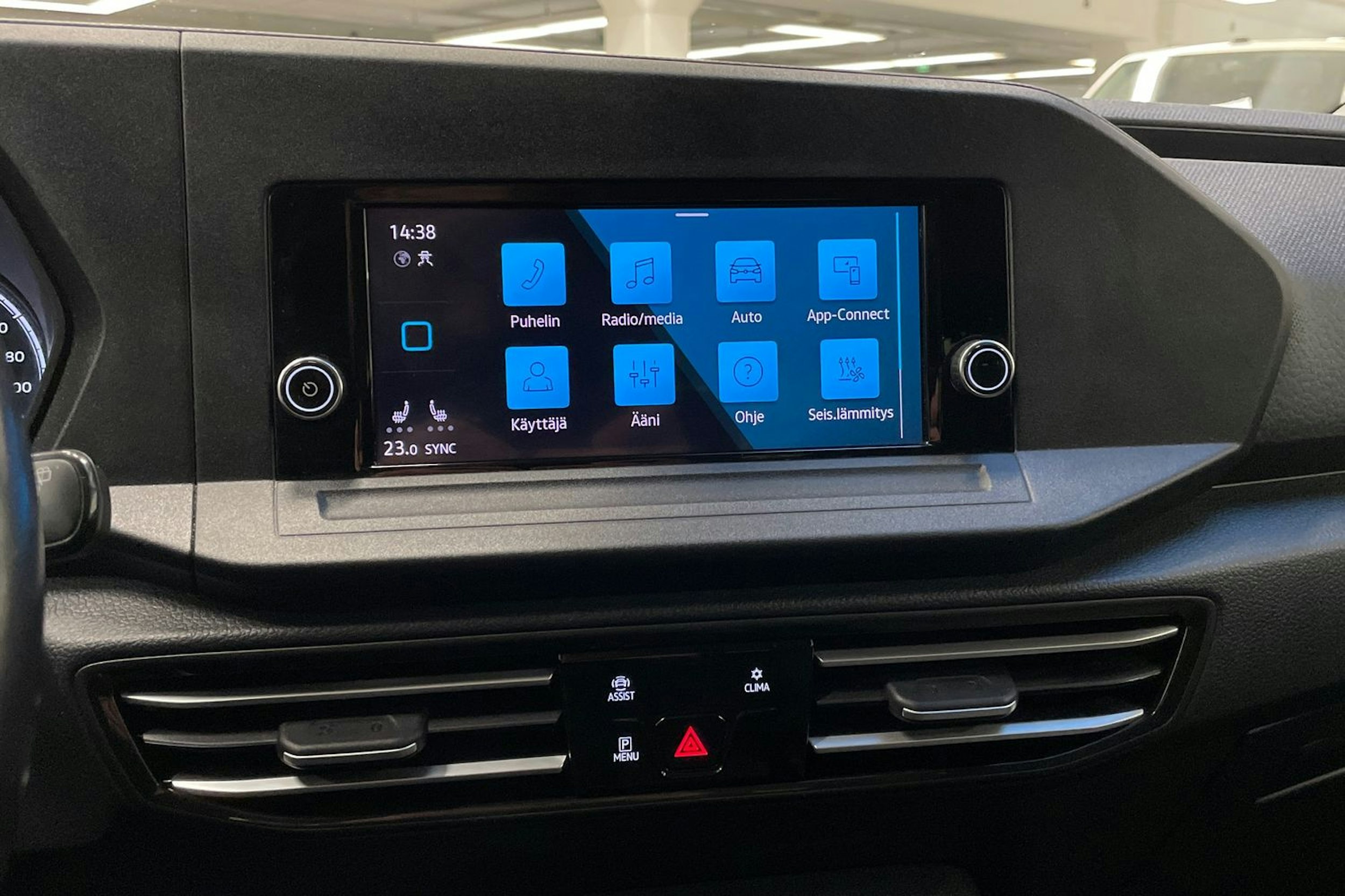 sininen Volkswagen Caddy Maxi 2022 kuva 17.