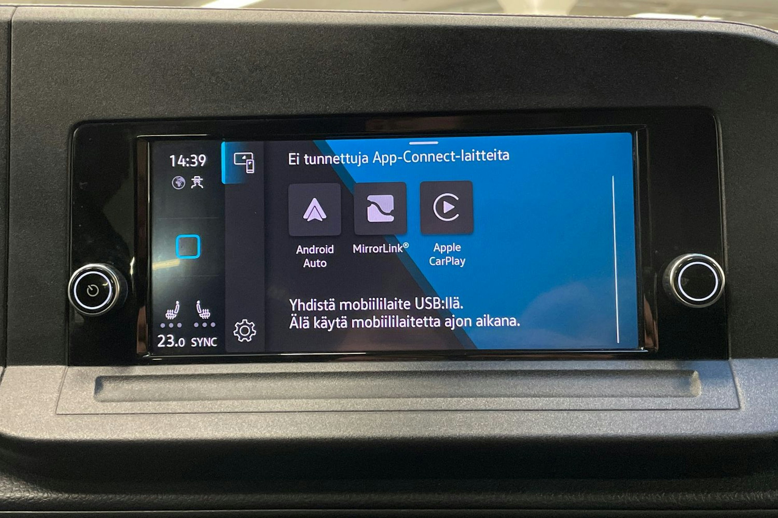 sininen Volkswagen Caddy Maxi 2022 kuva 19.