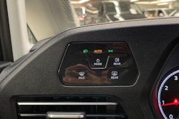 sininen Volkswagen Caddy Maxi 2022 kuva 22.