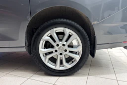 Valkoinen Volkswagen Caddy Maxi 2022 kuva 10.