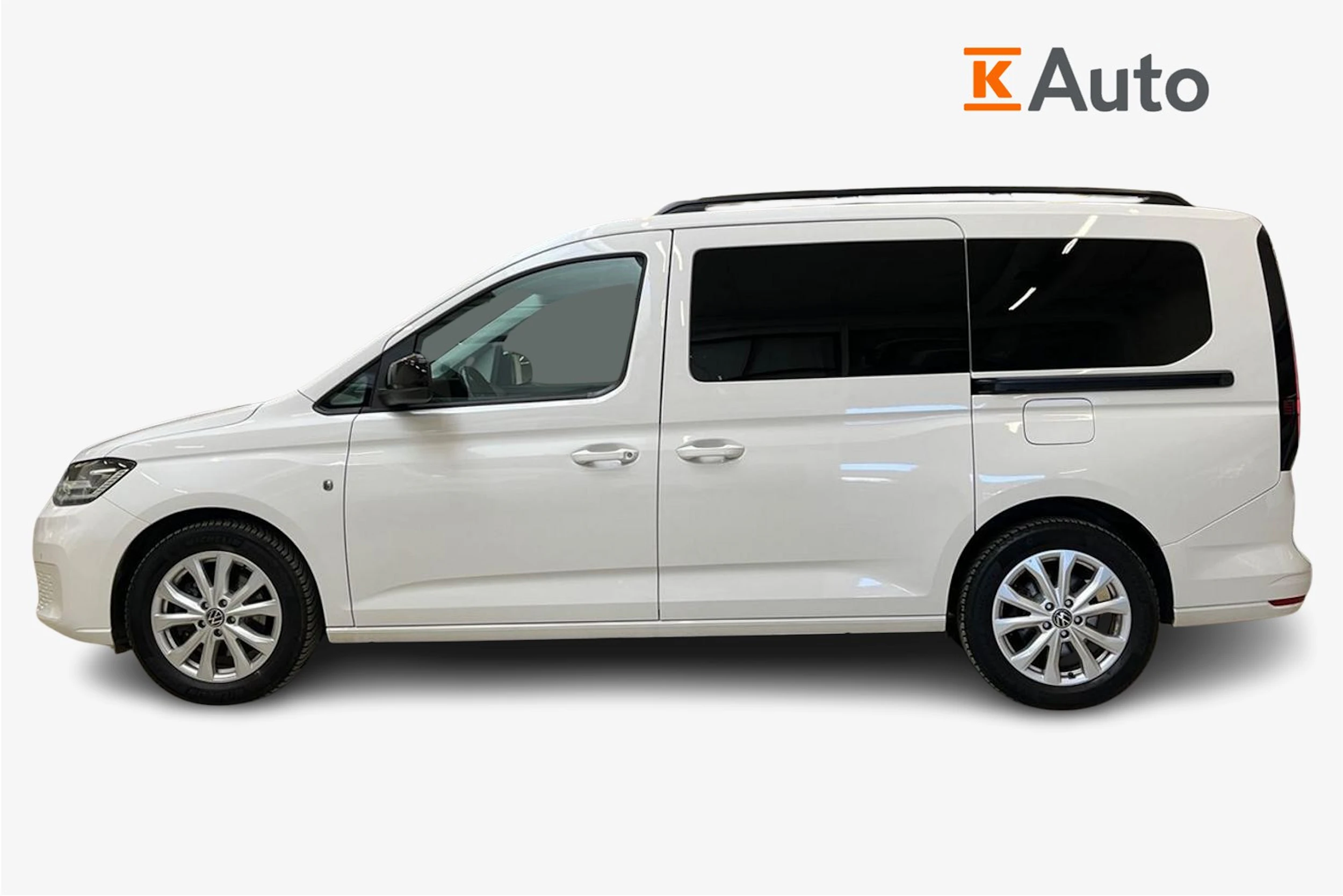 valkoinen Volkswagen Caddy Maxi 2022 kuva 5.
