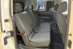 valkoinen Volkswagen Caddy Maxi 2022 kuva 11.