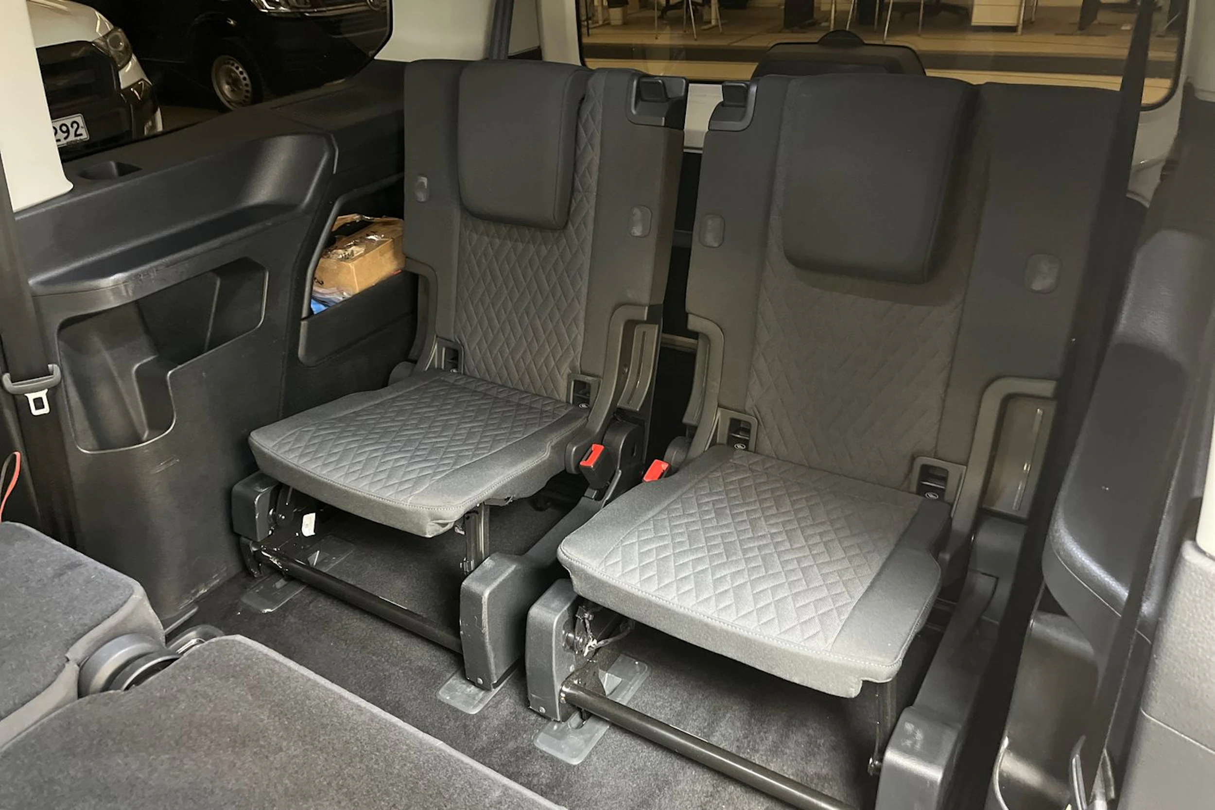 valkoinen Volkswagen Caddy Maxi 2022 kuva 14.