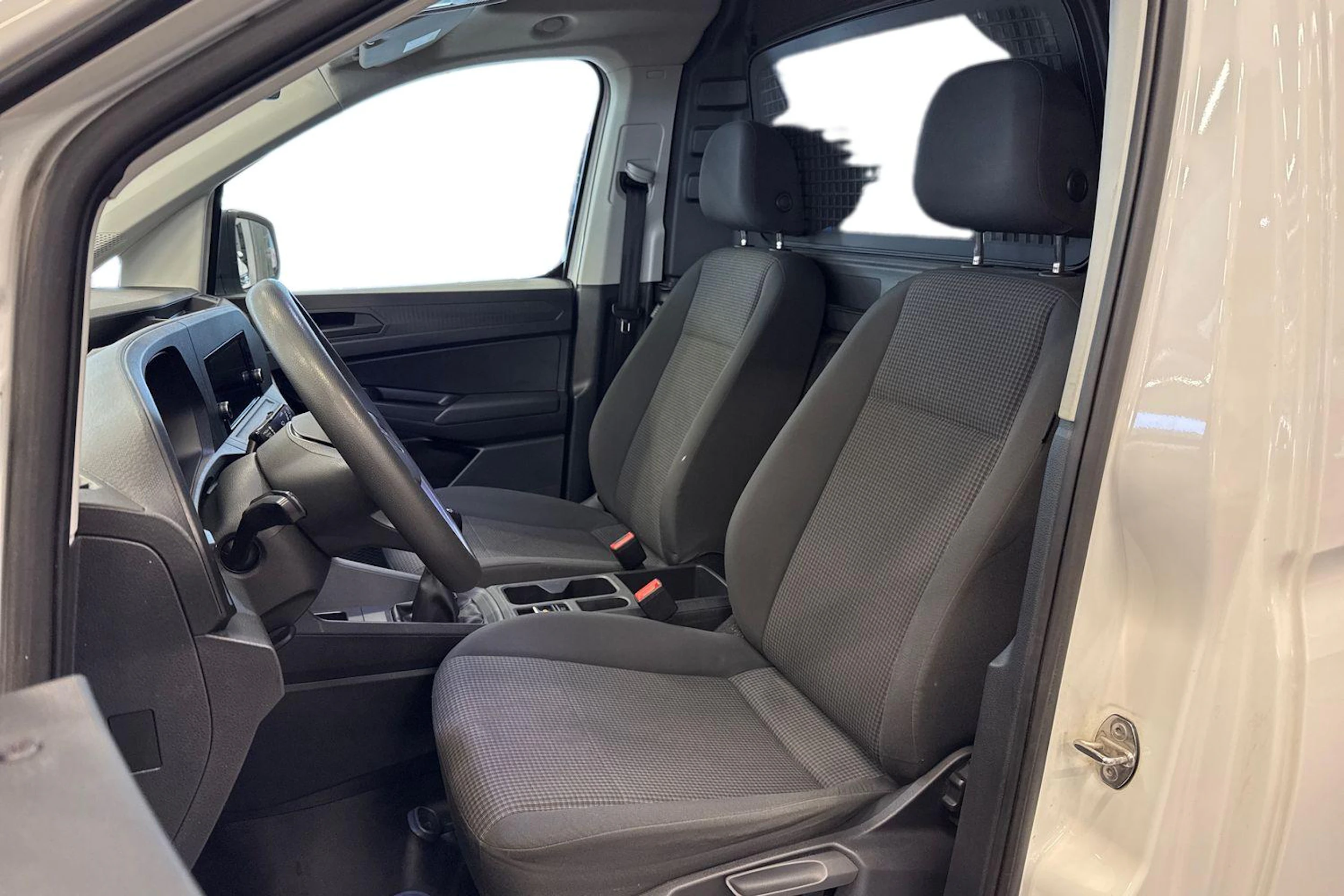 valkoinen Volkswagen Caddy Maxi 2022 kuva 8.