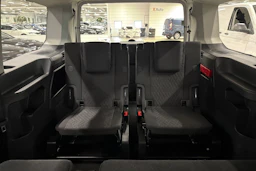 valkoinen Volkswagen Caddy Maxi 2022 kuva 17.
