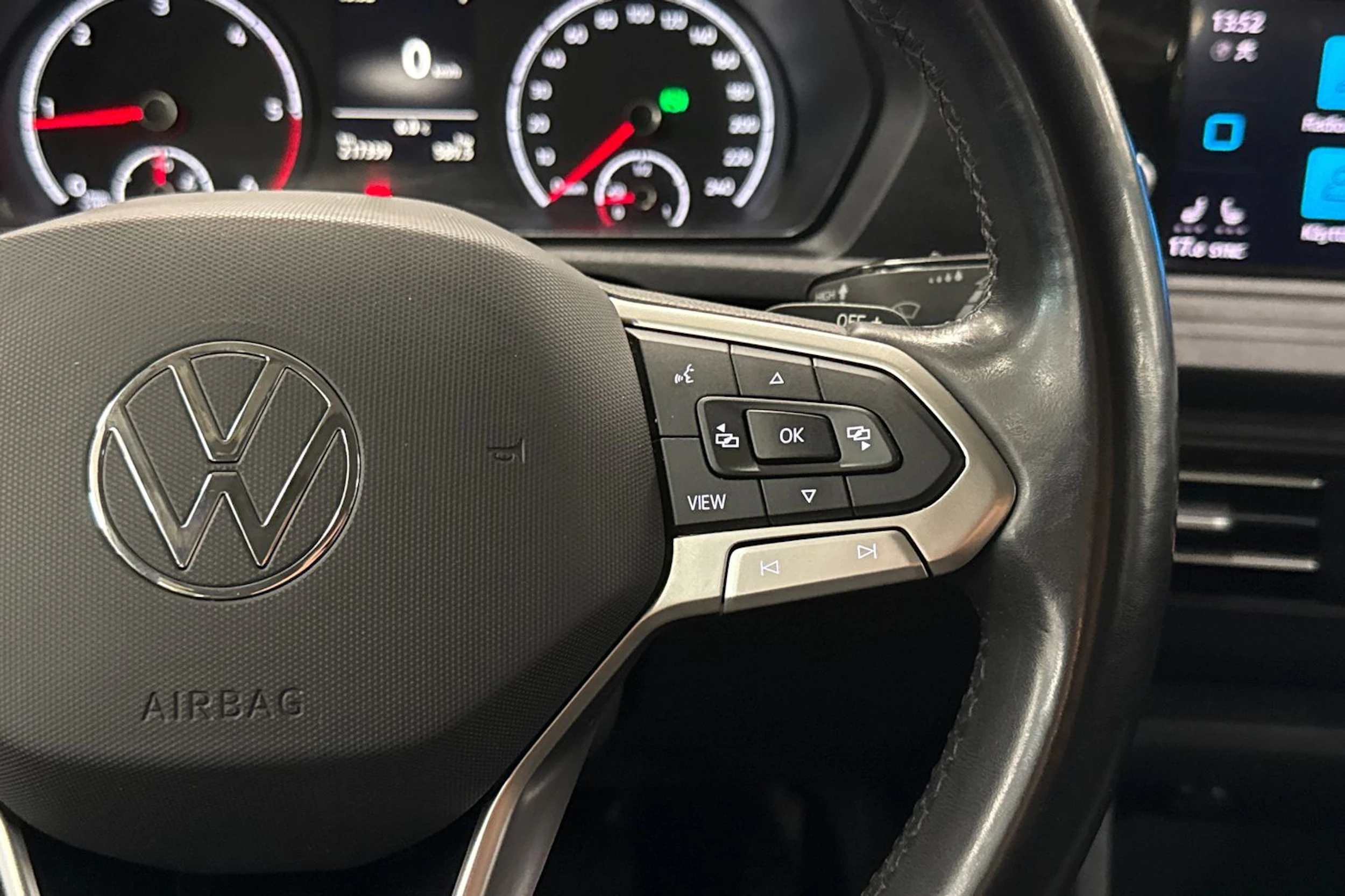 valkoinen Volkswagen Caddy Maxi 2022 kuva 26.