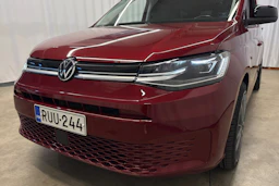 punainen Volkswagen Caddy Maxi 2022 kuva 19.