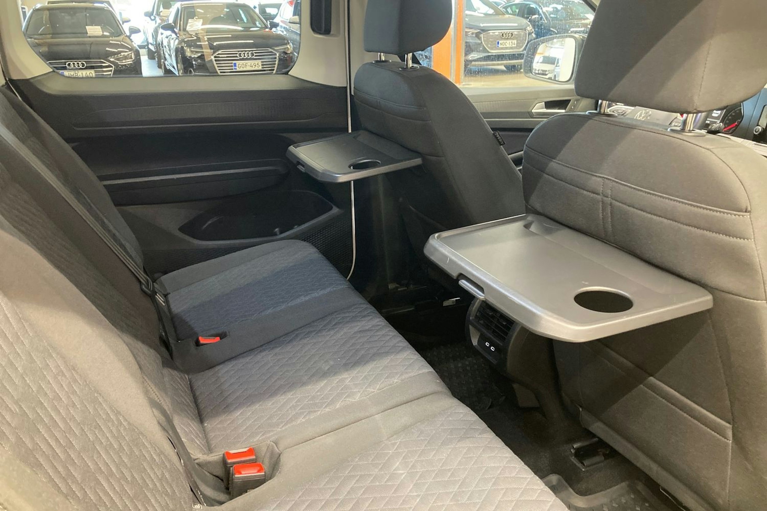 valkoinen Volkswagen Caddy Maxi 2022 kuva 23.