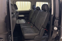 musta Volkswagen Caddy Maxi 2022 kuva 10.