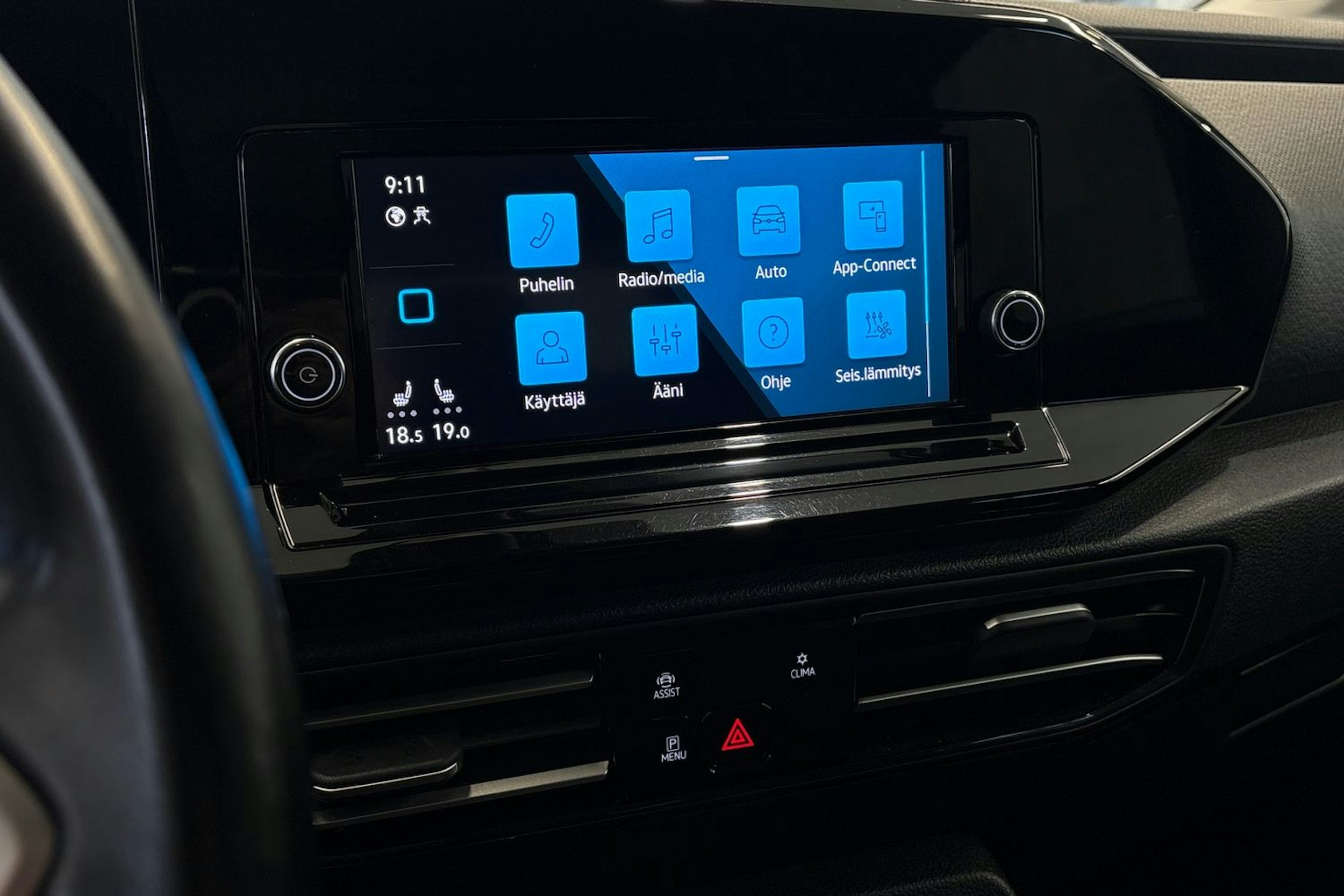 musta Volkswagen Caddy Maxi 2022 kuva 15.