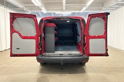punainen Volkswagen Caddy Maxi 2023 kuva 10.