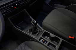 valkoinen Volkswagen Caddy Maxi 2023 kuva 5.