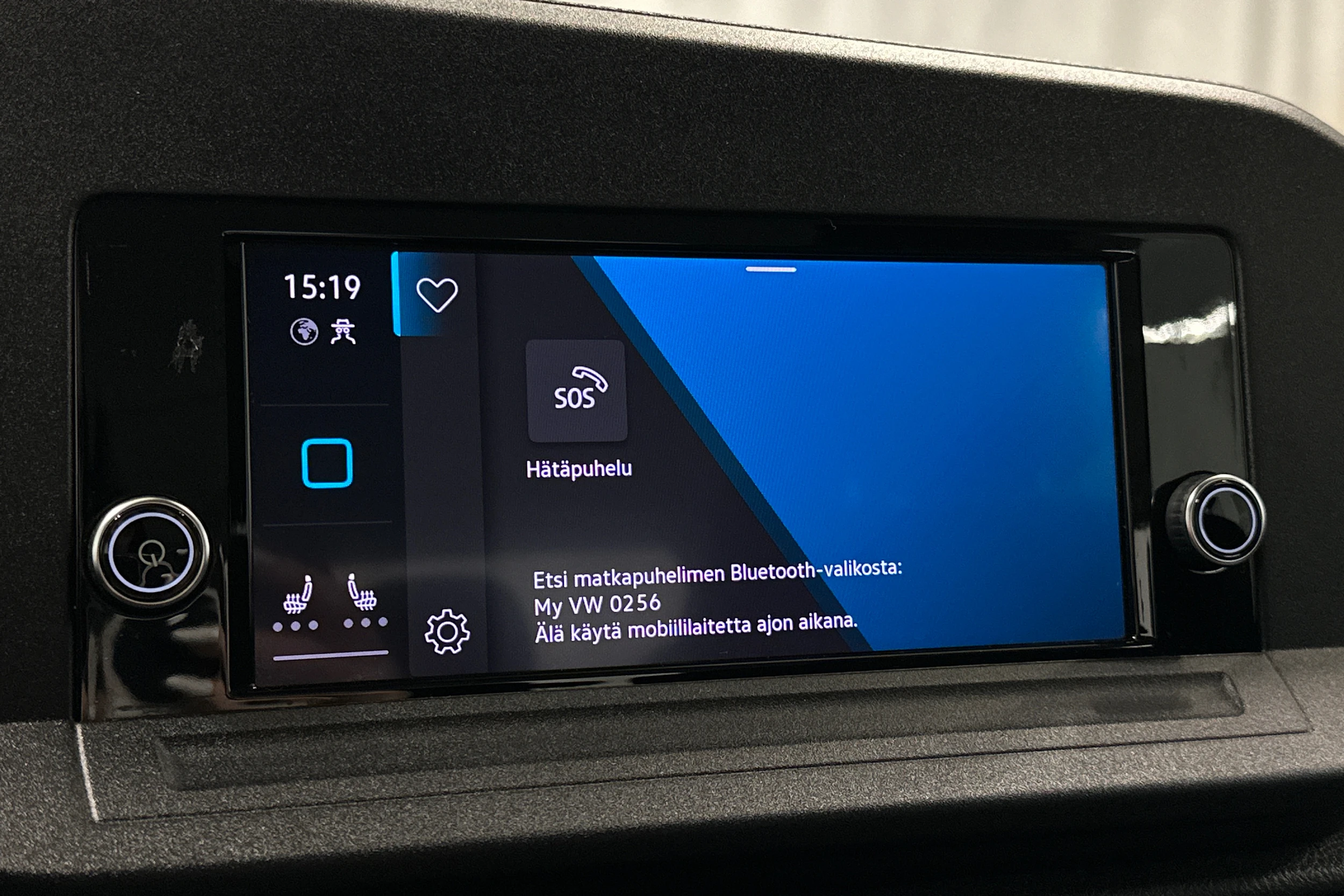 harmaa Volkswagen Caddy Maxi 2023 kuva 18.