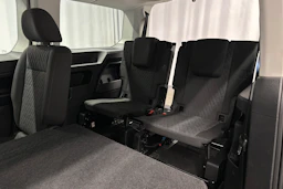 harmaa Volkswagen Caddy Maxi 2023 kuva 31.