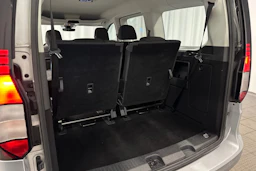 harmaa Volkswagen Caddy Maxi 2023 kuva 32.
