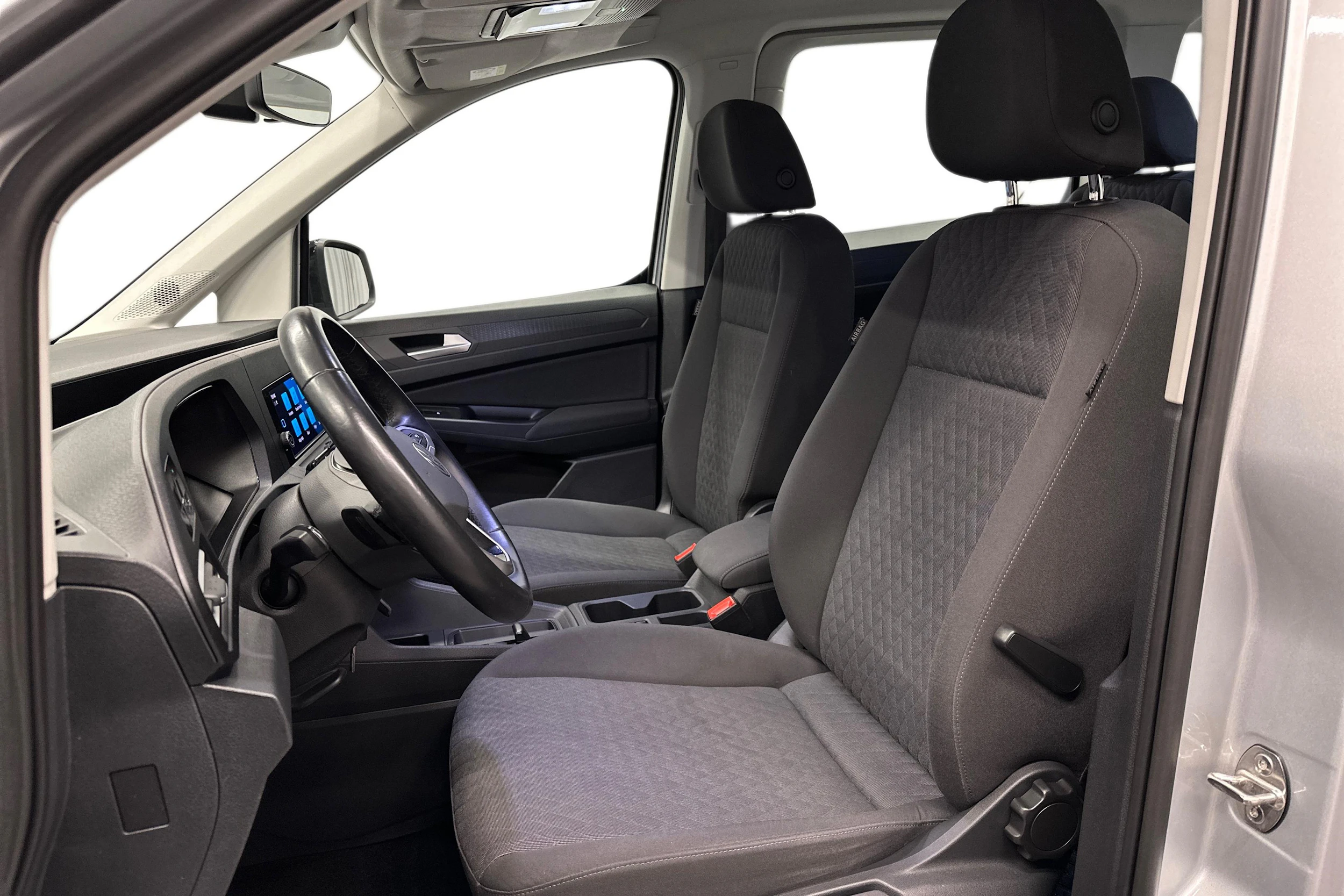 harmaa Volkswagen Caddy Maxi 2023 kuva 8.