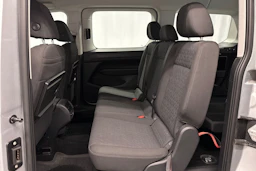 harmaa Volkswagen Caddy Maxi 2023 kuva 28.