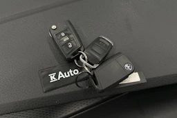 harmaa Volkswagen Caddy Maxi 2023 kuva 33.
