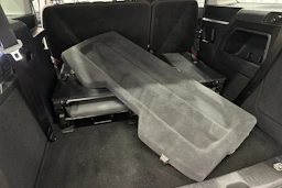 harmaa Volkswagen Caddy Maxi 2024 kuva 28.
