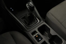valkoinen Volkswagen Caddy Maxi 2024 kuva 24.