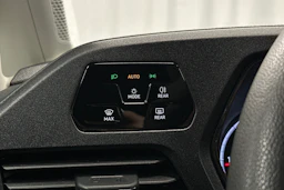 valkoinen Volkswagen Caddy Maxi 2023 kuva 14.