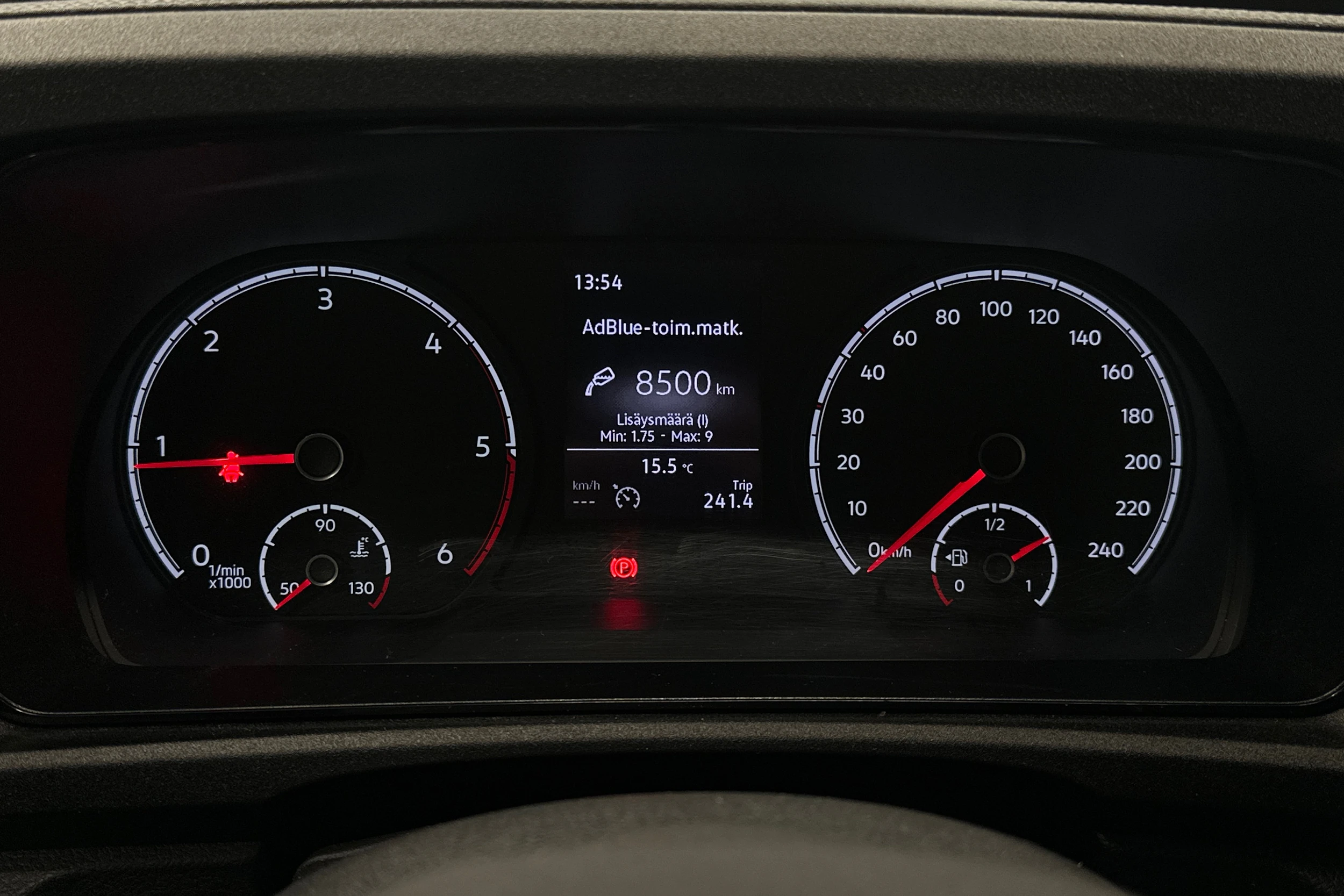 valkoinen Volkswagen Caddy Maxi 2023 kuva 13.
