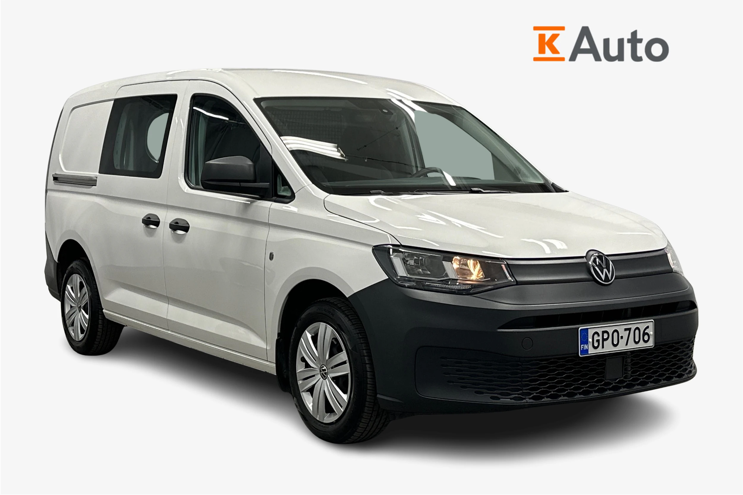 valkoinen Volkswagen Caddy Maxi 2023 kuva 1.