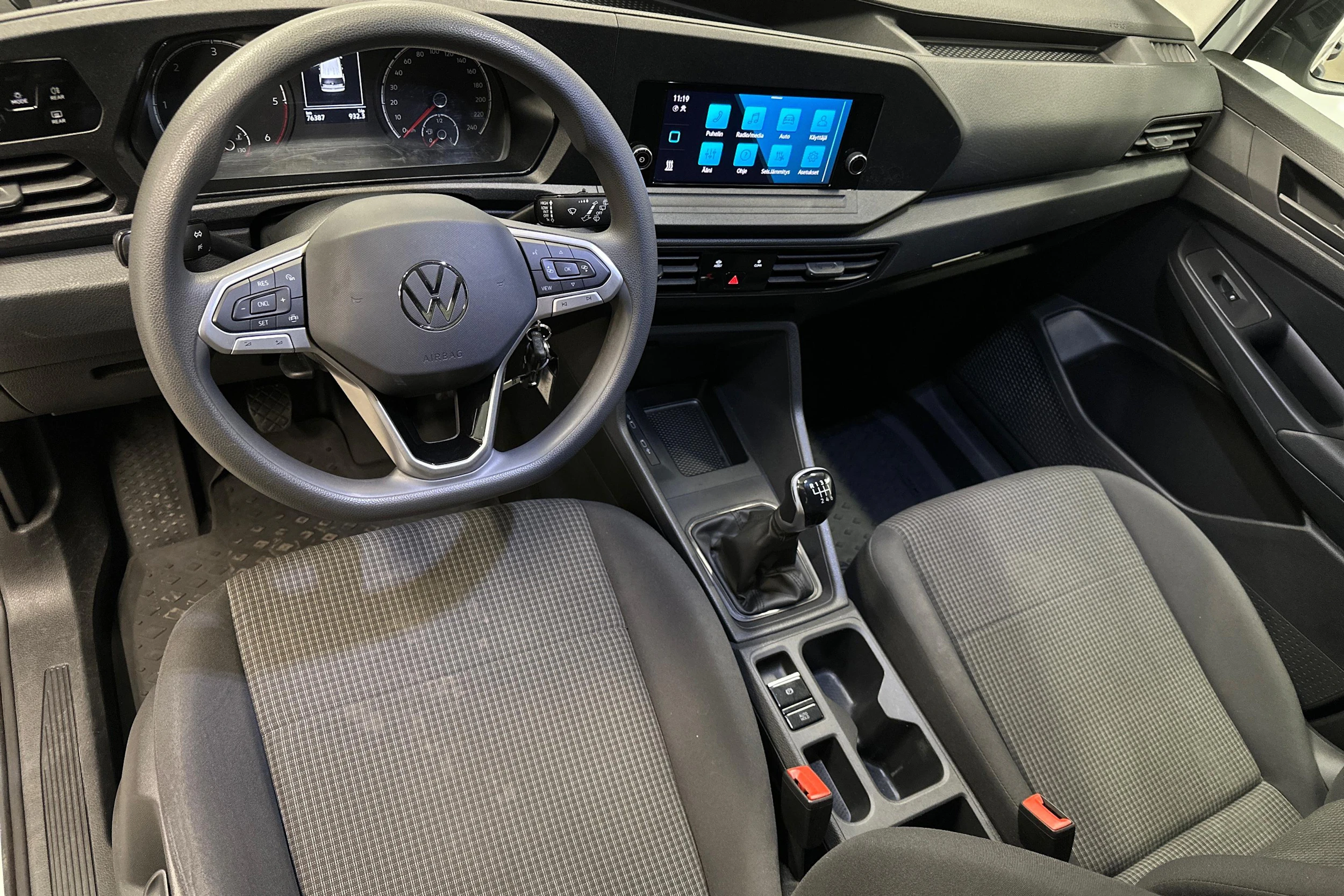 valkoinen Volkswagen Caddy Maxi 2023 kuva 7.