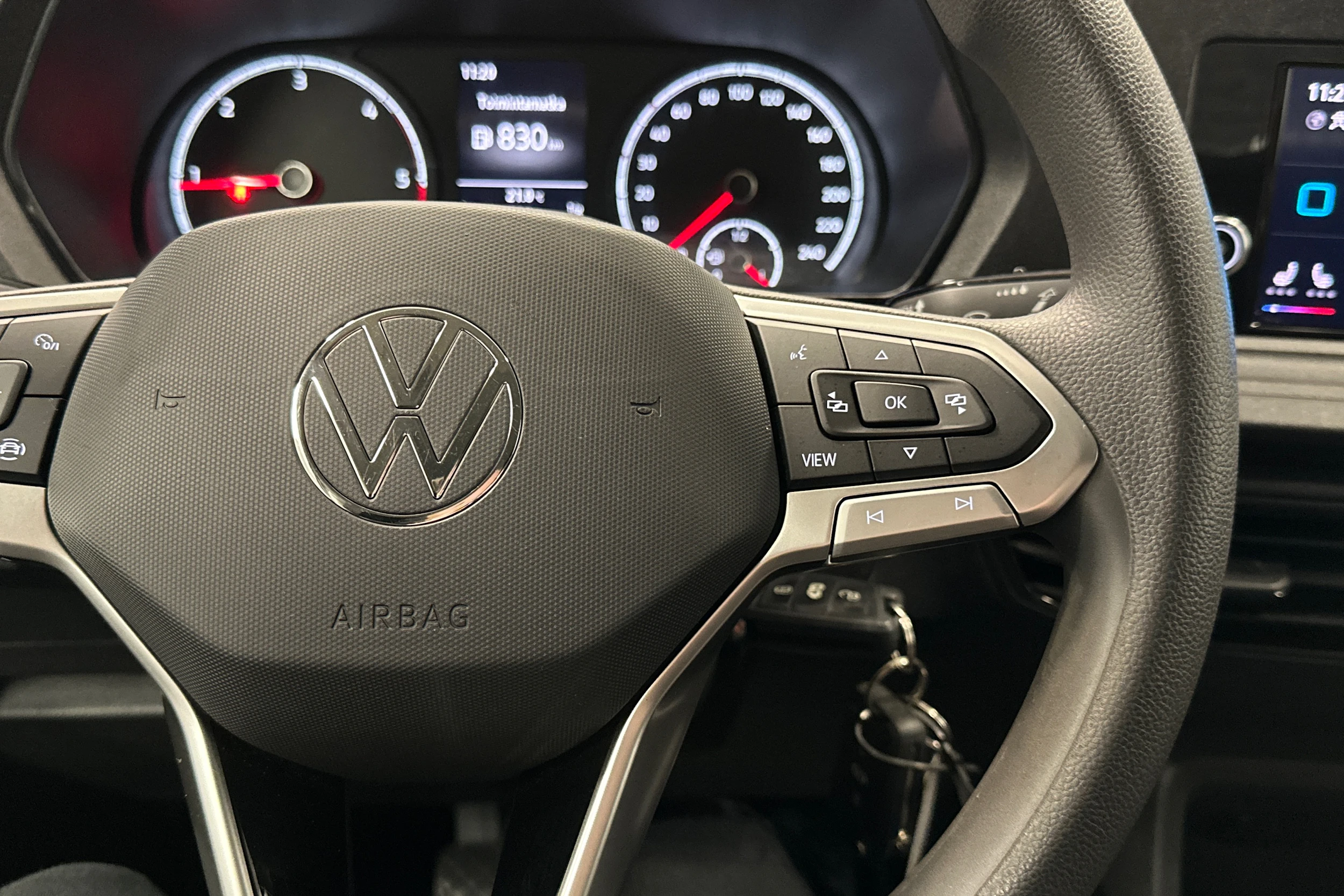 valkoinen Volkswagen Caddy Maxi 2023 kuva 12.
