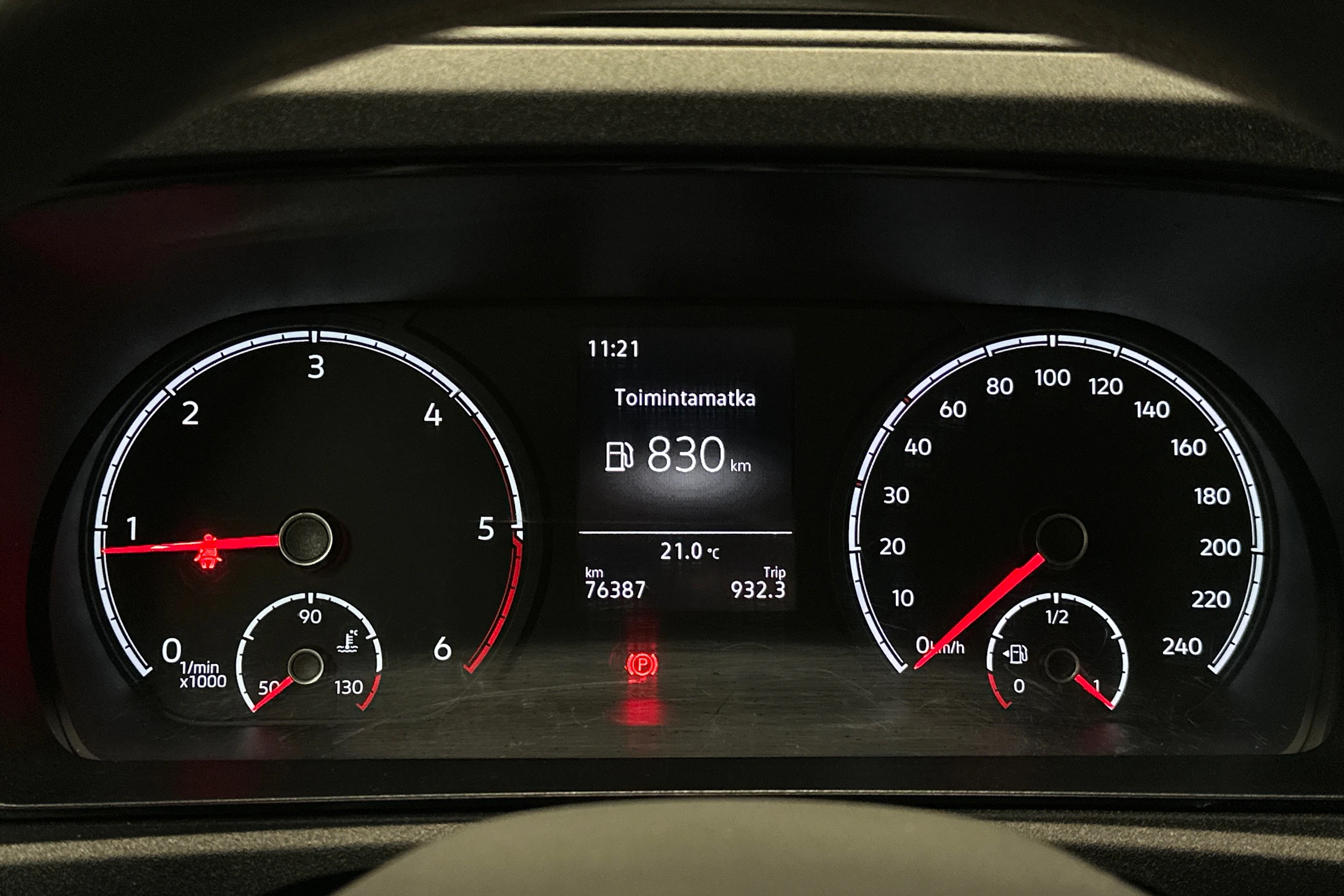 valkoinen Volkswagen Caddy Maxi 2023 kuva 13.