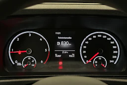 valkoinen Volkswagen Caddy Maxi 2023 kuva 13.