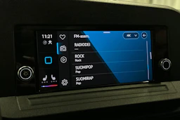 valkoinen Volkswagen Caddy Maxi 2023 kuva 19.