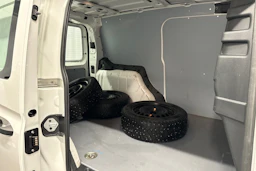 valkoinen Volkswagen Caddy Maxi 2023 kuva 28.