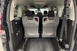 met. harmaa Volkswagen Caddy Maxi 2023 kuva 18.