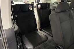 met. harmaa Volkswagen Caddy Maxi 2023 kuva 19.