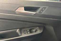 valkoinen Volkswagen Caddy Maxi 2023 kuva 26.