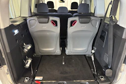 valkoinen Volkswagen Caddy Maxi 2023 kuva 31.