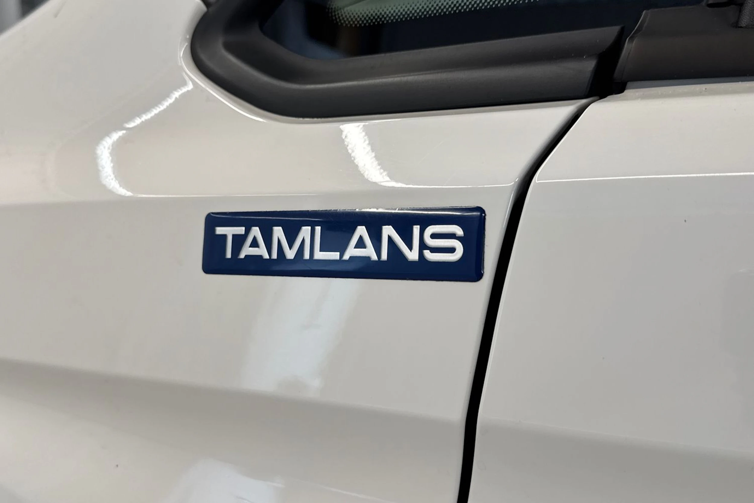 valkoinen Volkswagen Caddy Maxi 2023 kuva 34.