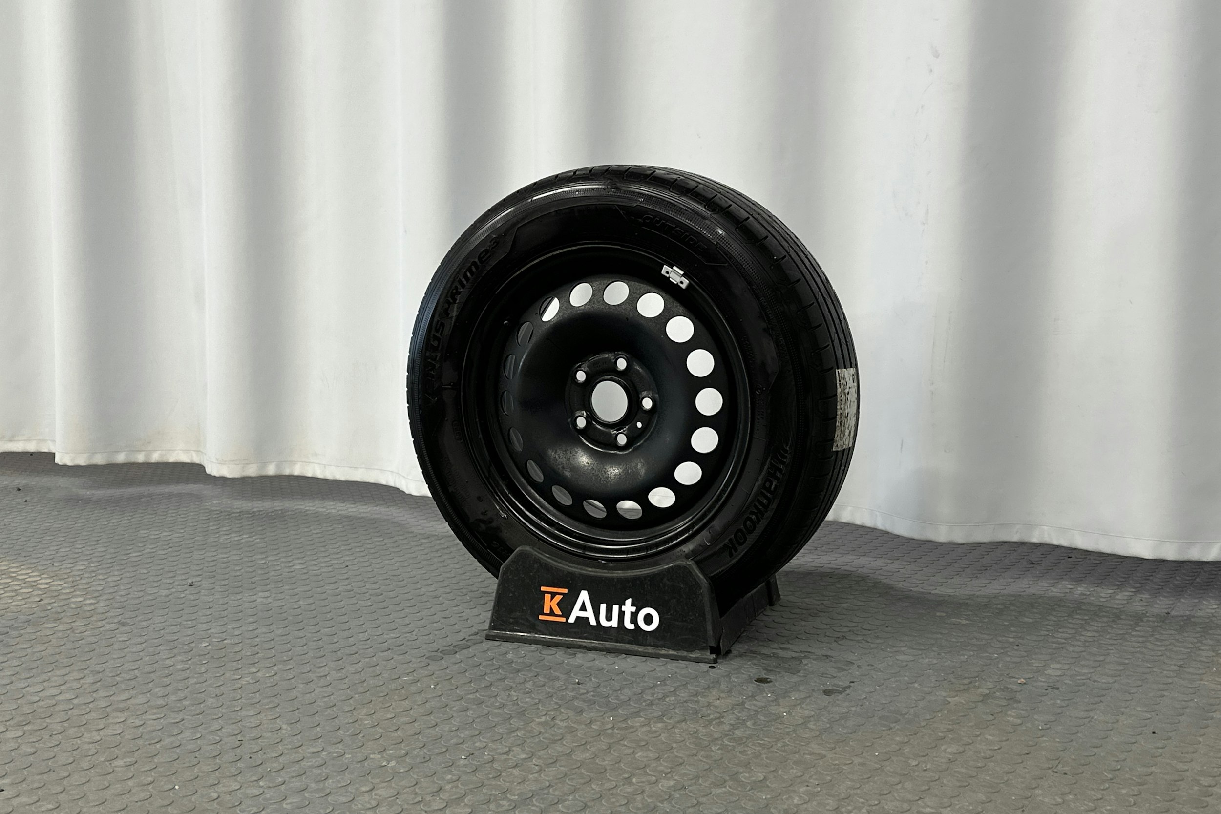 valkoinen Volkswagen Caddy Maxi 2023 kuva 12.