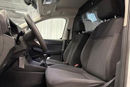 valkoinen Volkswagen Caddy Maxi 2023 kuva 20.