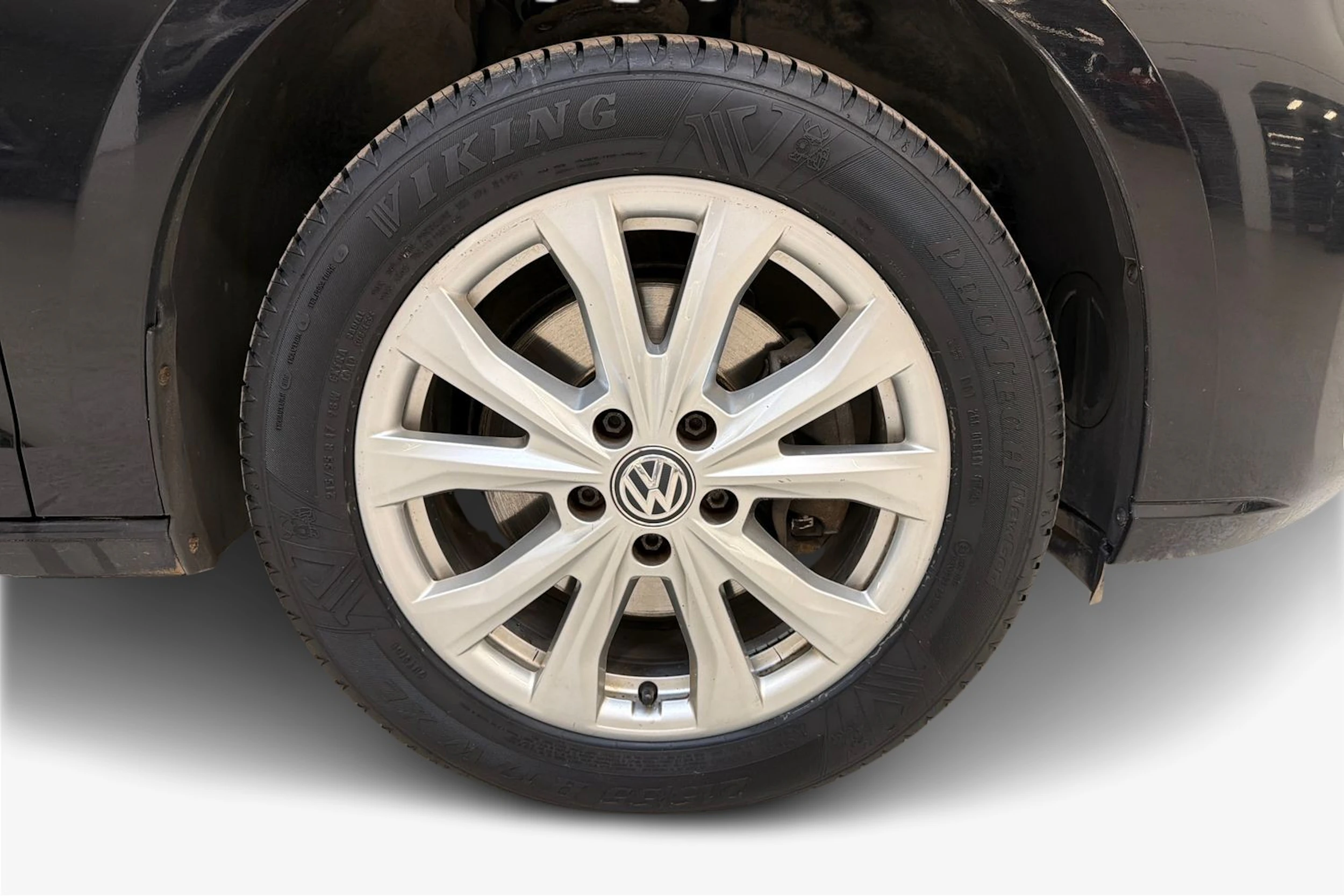musta Volkswagen Caddy Maxi 2023 kuva 12.