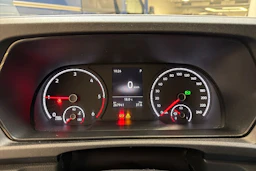 musta Volkswagen Caddy Maxi 2023 kuva 13.