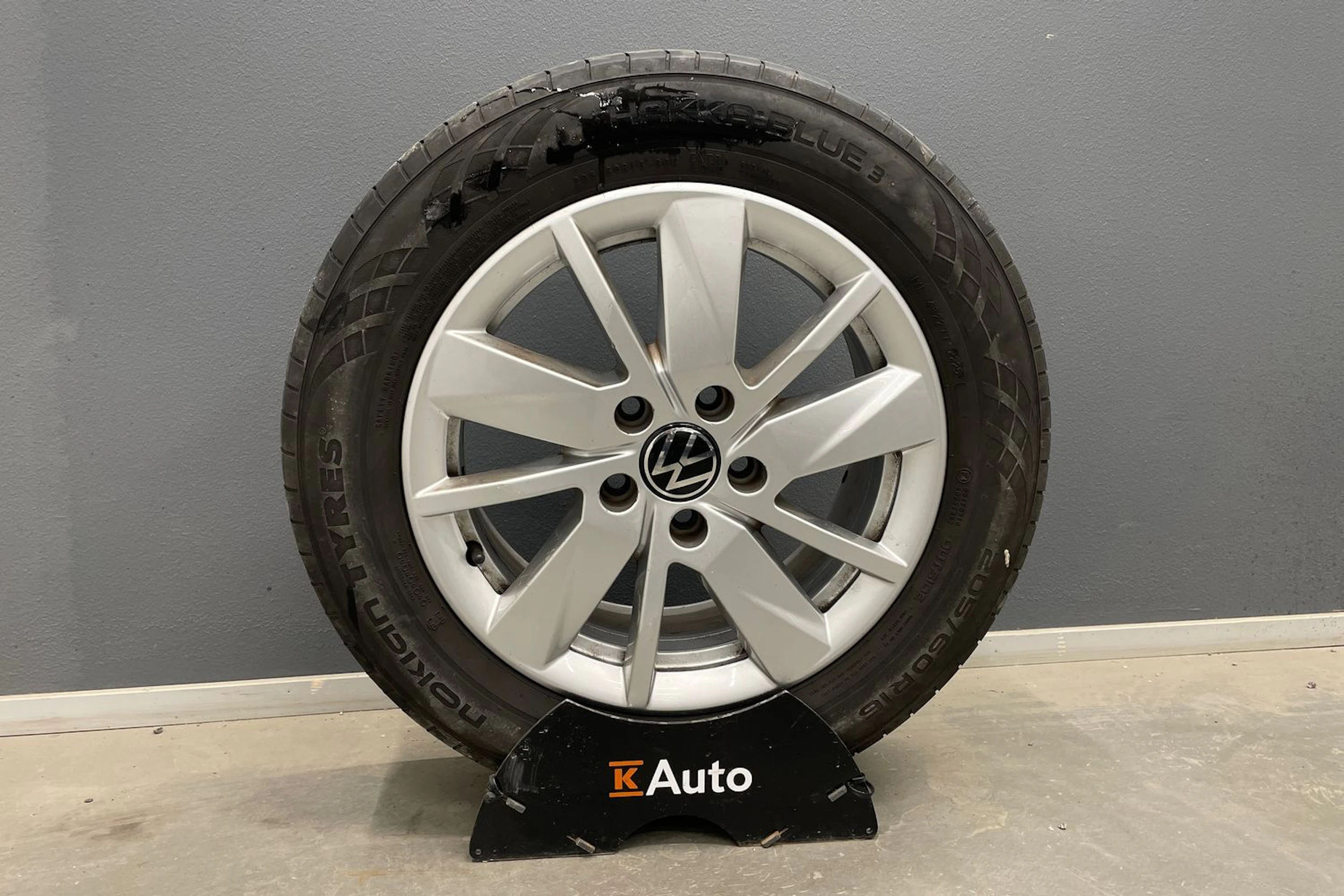 valkoinen Volkswagen Caddy Maxi 2024 kuva 28.