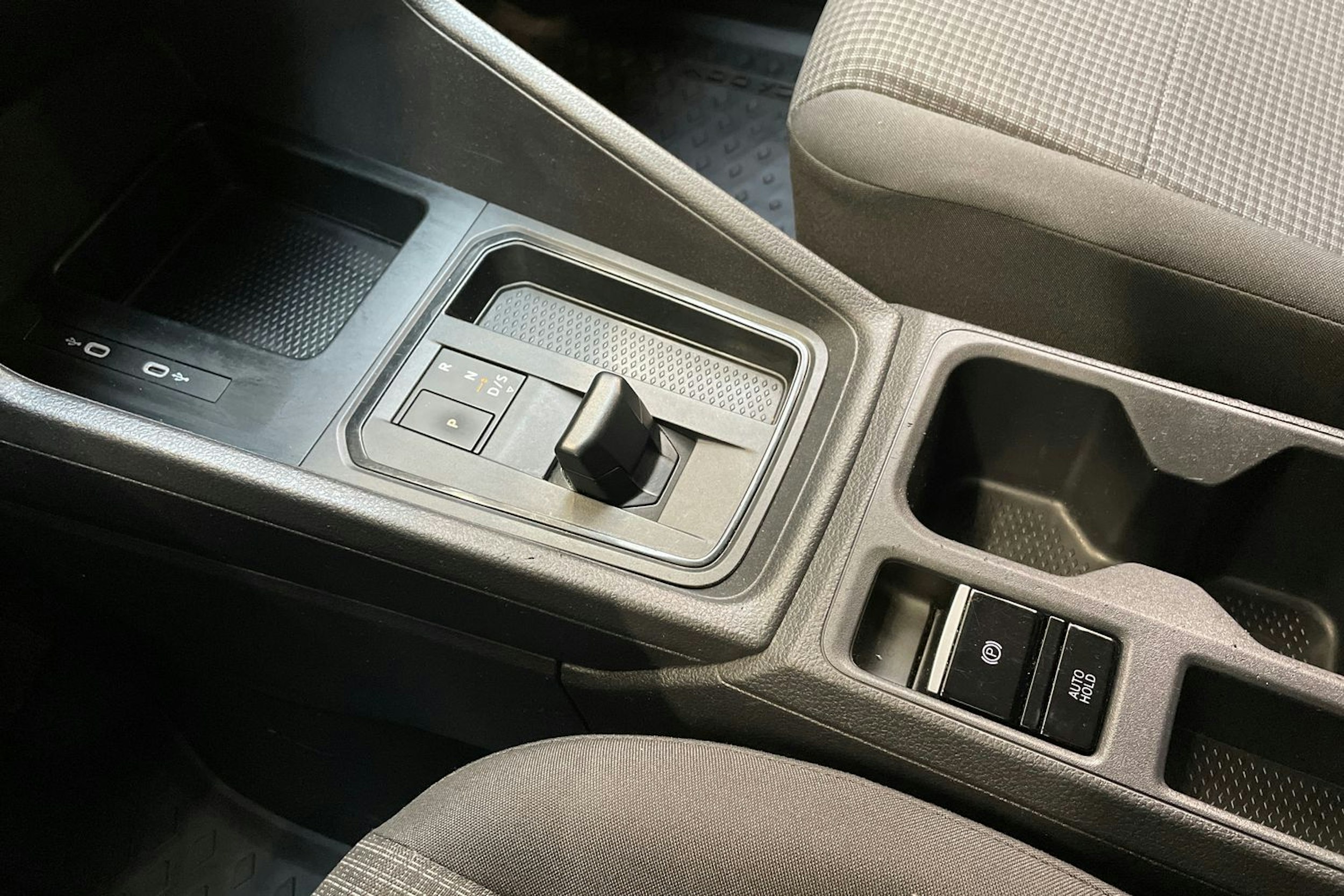 valkoinen Volkswagen Caddy Maxi 2023 kuva 23.