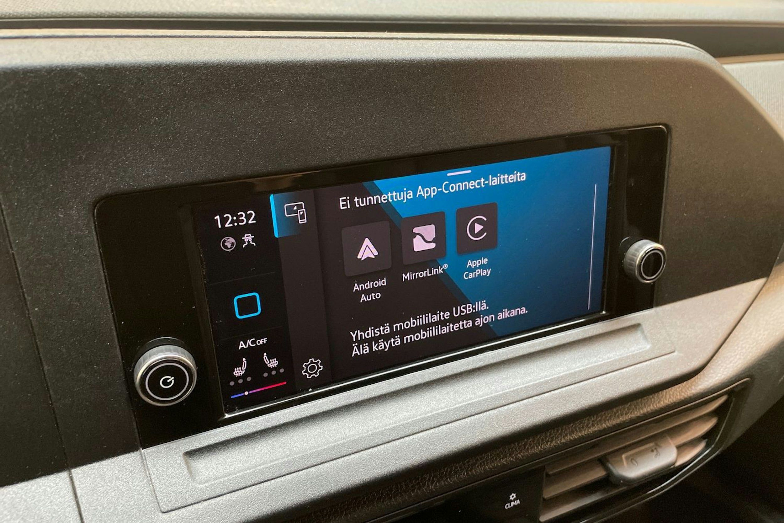 valkoinen Volkswagen Caddy Maxi 2023 kuva 28.