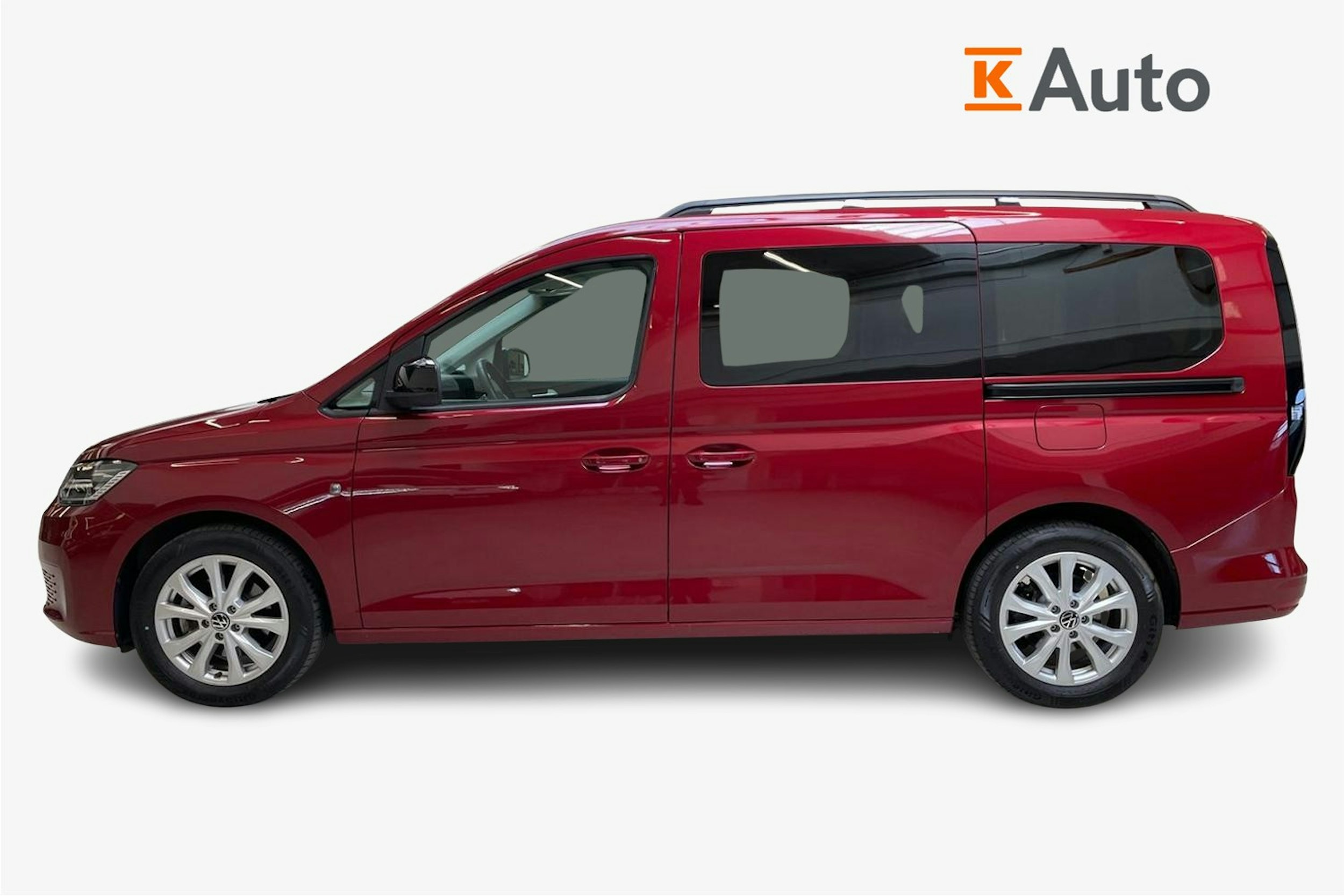 punainen Volkswagen Caddy Maxi 2023 kuva 6.