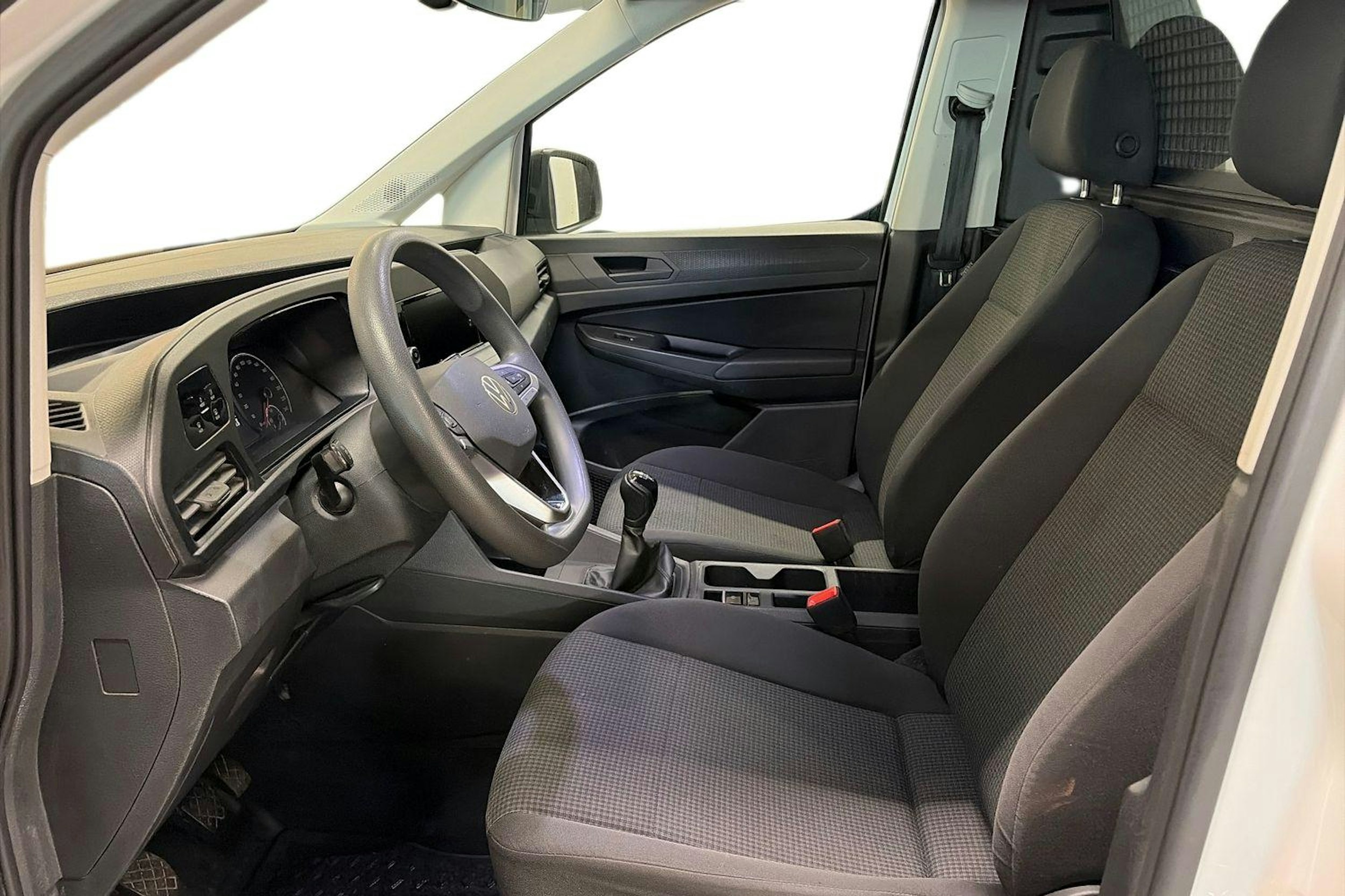 valkoinen Volkswagen Caddy Maxi 2023 kuva 8.